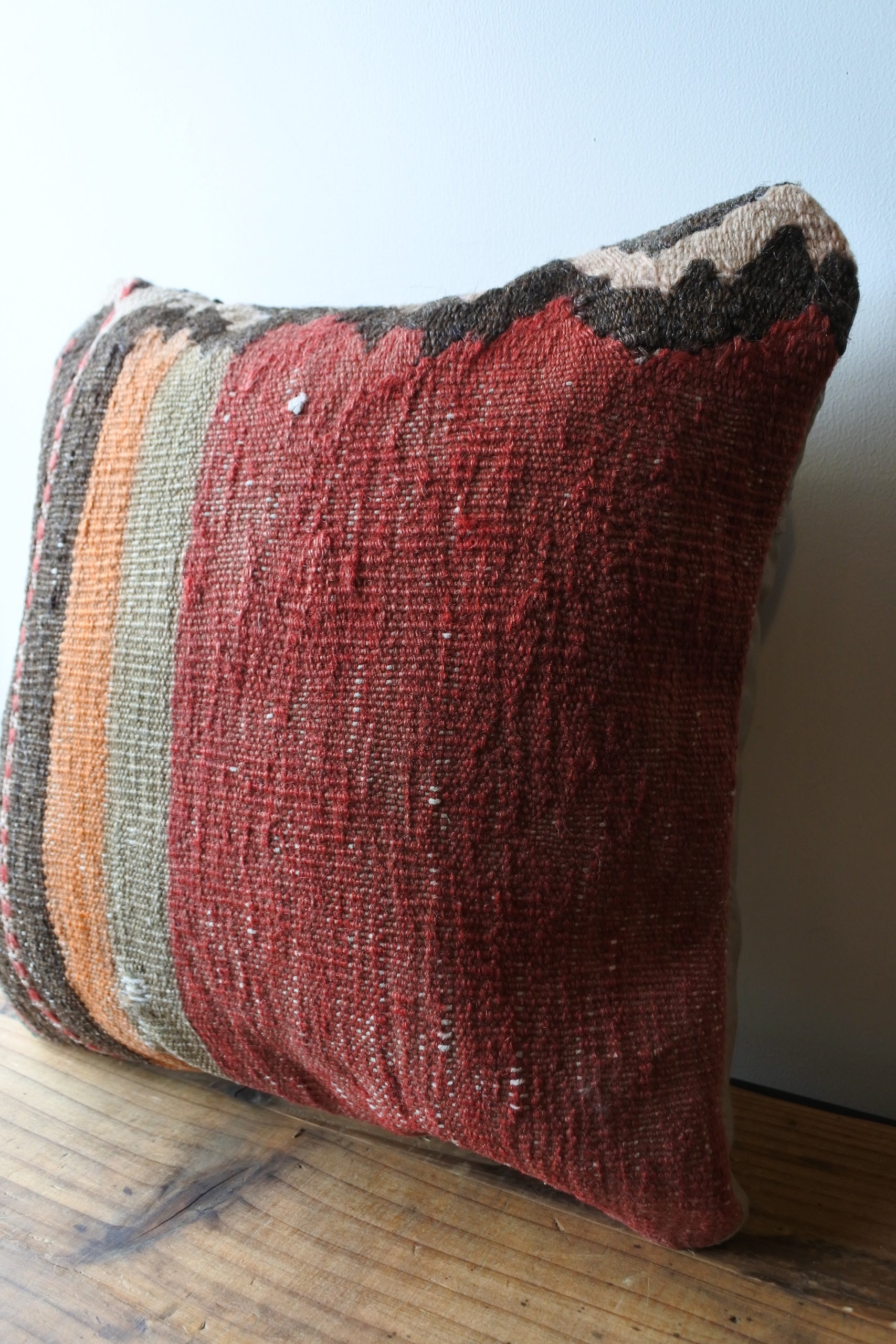 キリムクッション40×40cm オールドキリムクッション / 40×40cm / トルコ製 / 中材入り