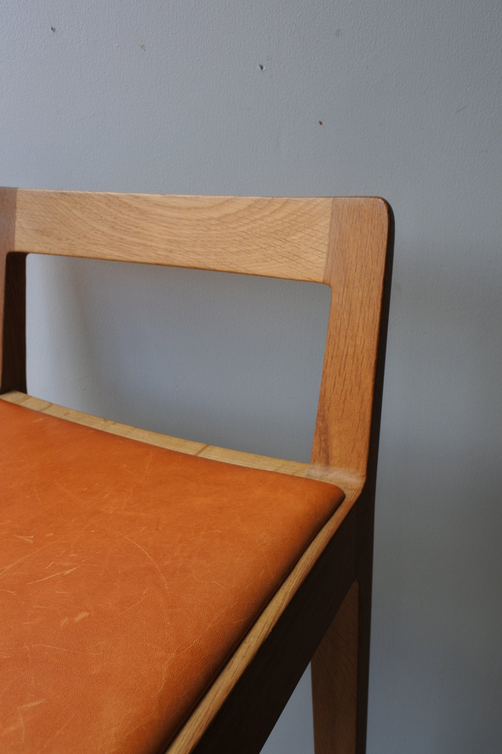 クラフトジャーナル｜宮崎椅子製作所｜R+R counter chair