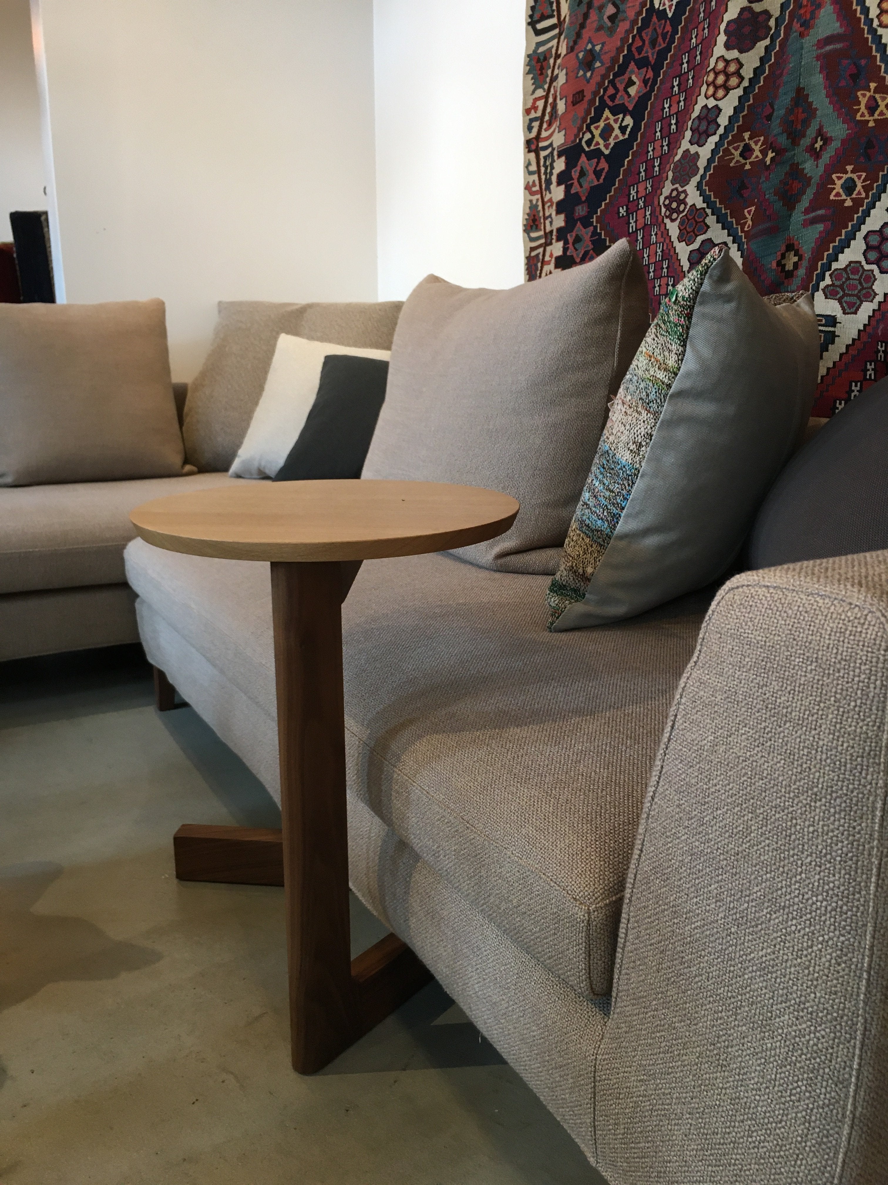 クラフトジャーナル｜宮崎椅子製作所｜en side table – CRAFT JOURNAL